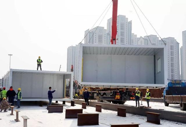 從雷神山、火神山醫(yī)院建設(shè)看未來(lái)醫(yī)用住人集裝箱房發(fā)展趨勢(shì)